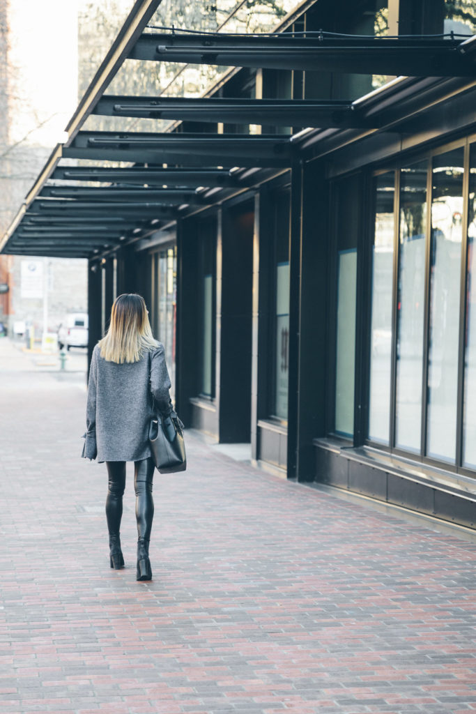 THE GREY EDIT-bell-sleeve-leather-leggings-pioneer-square