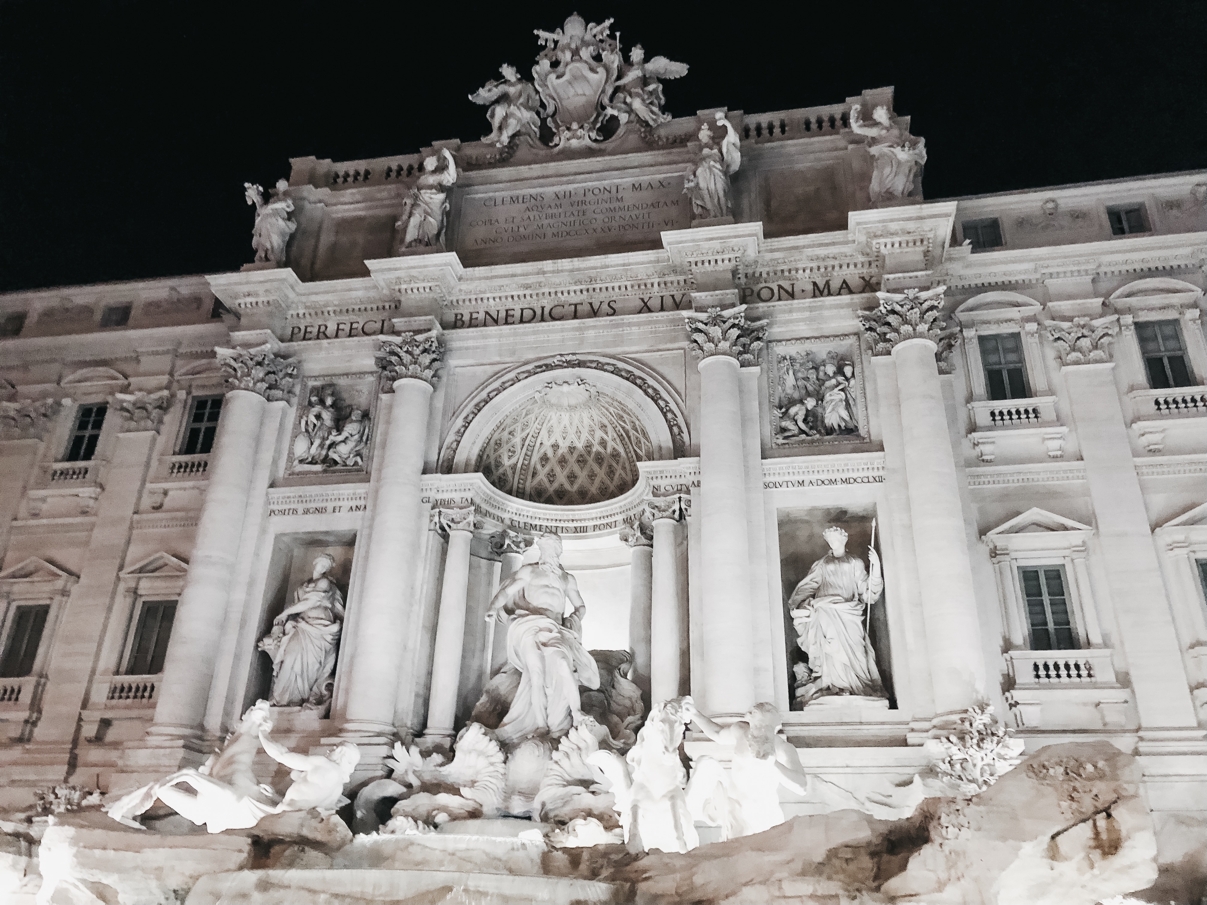 Seattle Blogger Cortney Bigelow of The Grey Edit-24 Hrs in Rome-Birthday Fun-Exploring Streets