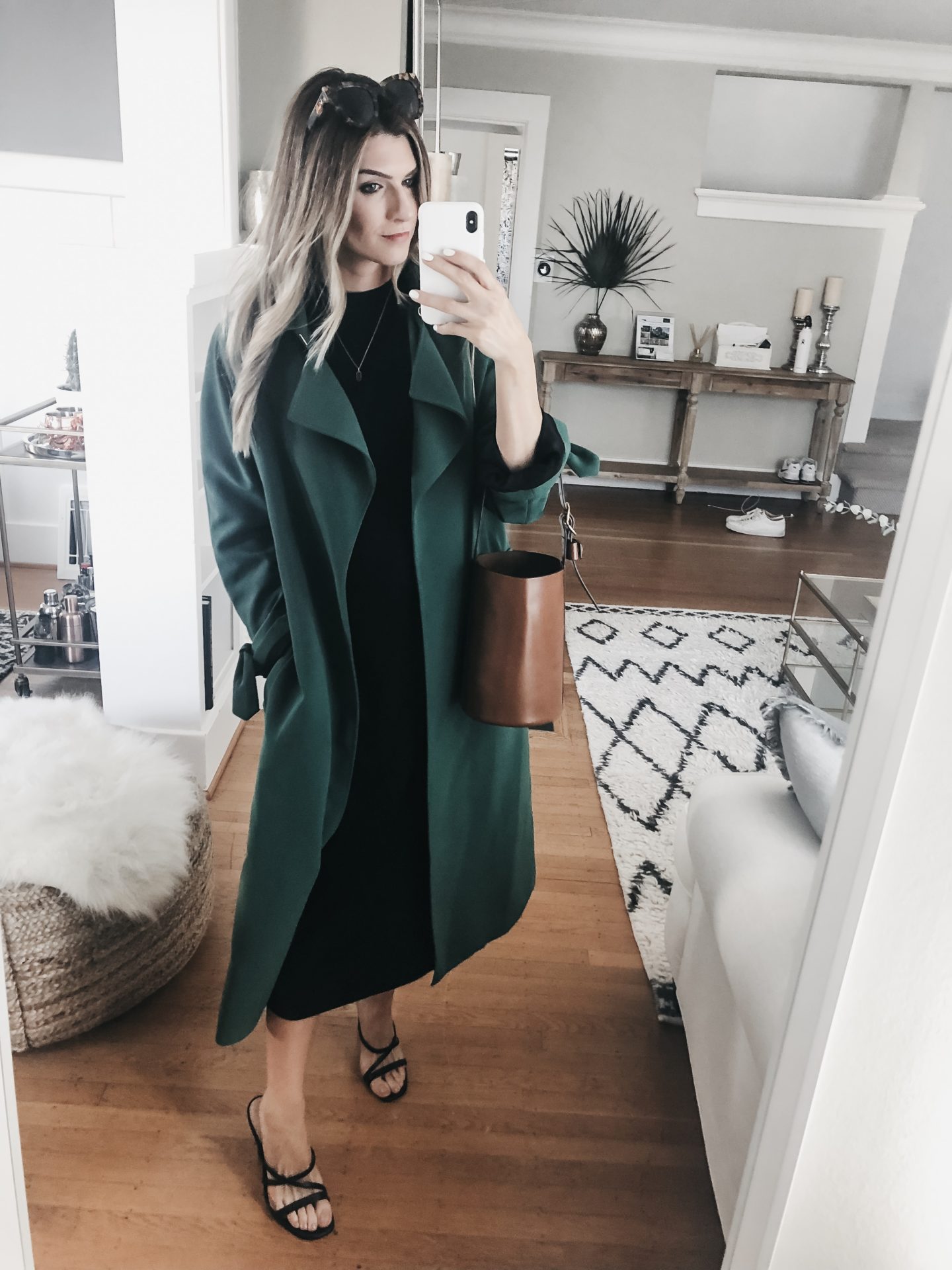 The Grey Edit - Daily Looks - Emerald Green Spring Trench Coat - Leather Bucket Bag