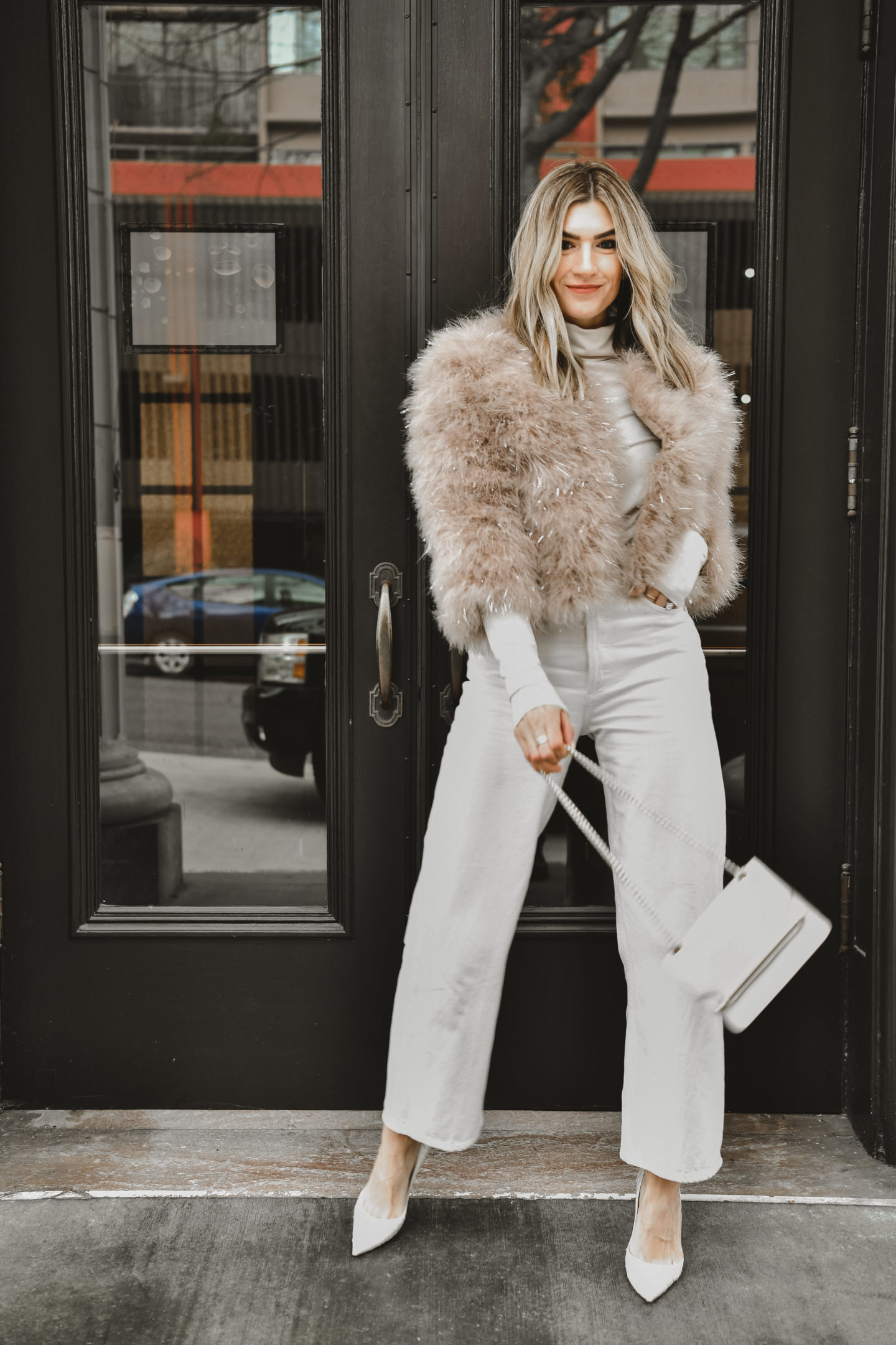 The Grey Edit - Cortney Bigelow - Seattle Bloggers - Stylelogue Trend Series - Ostrich Feather