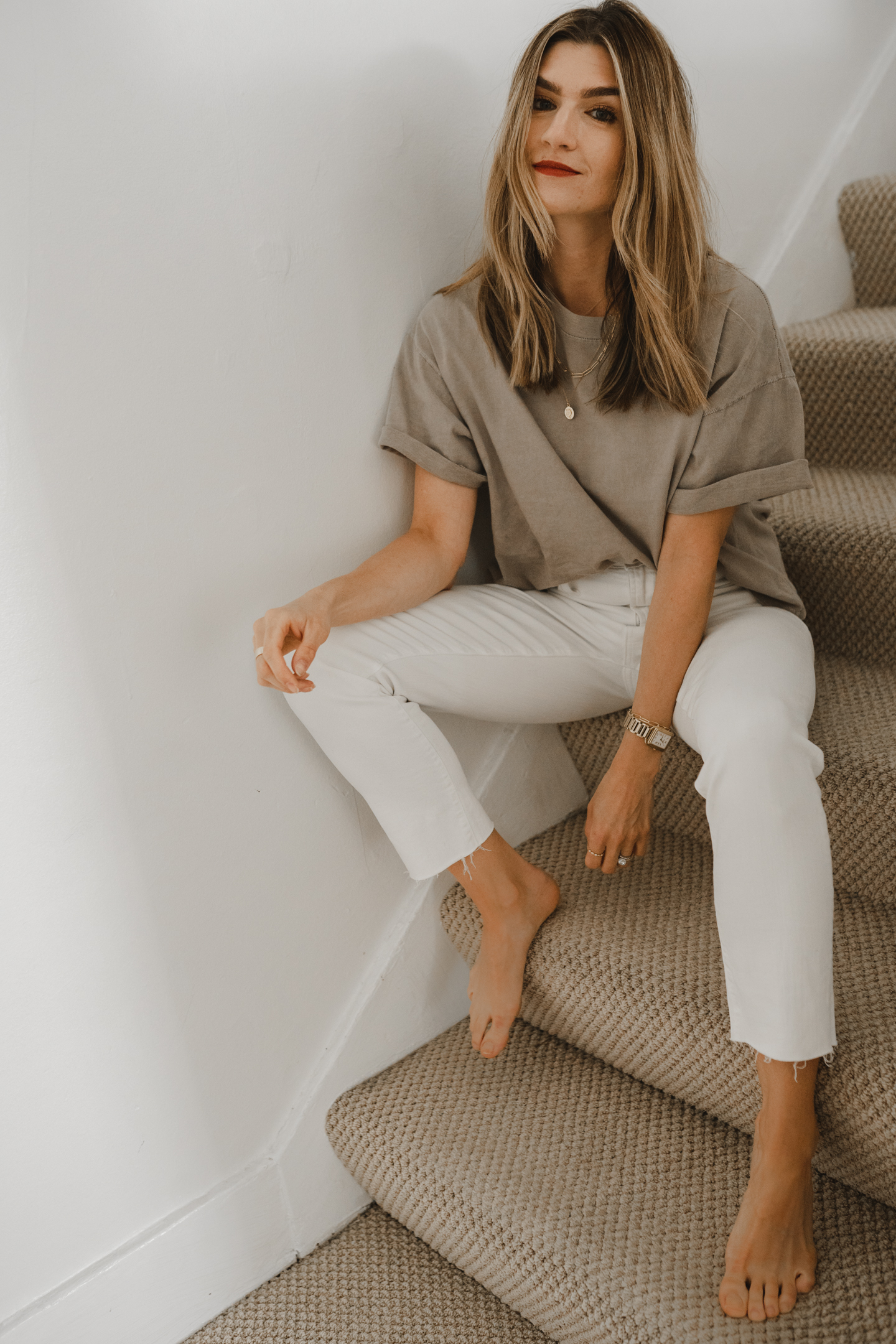 The Grey Edit - Cortney Bigelow - Seattle Lifestyle Blogger - At Home Casual Style-Pipe + Row Tee-Madewell White Jeans-Stairwell