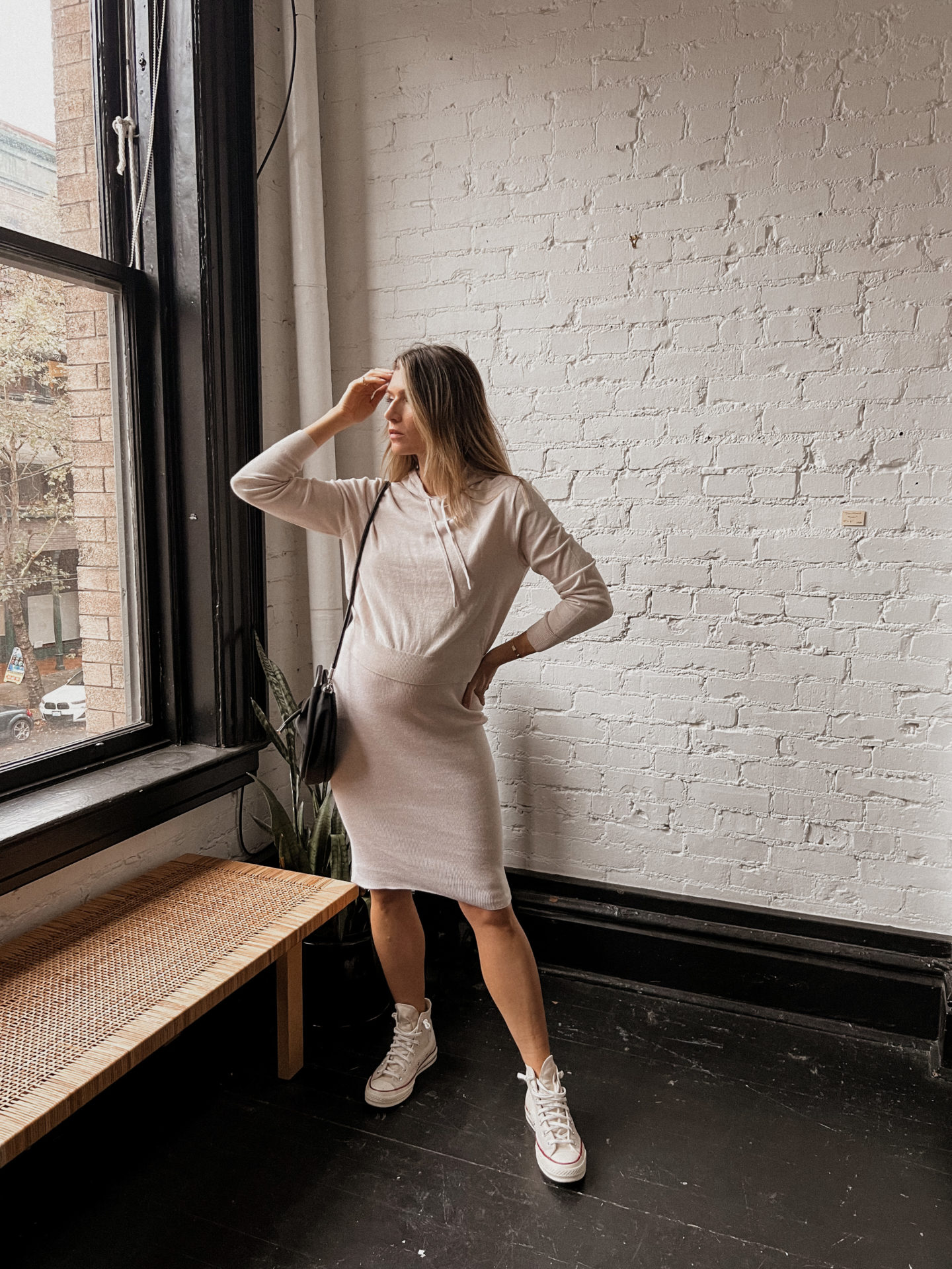 cortney bigelow-seattle lifestyle blogger-elevated basics-pregnancy style-ribbed dress-second trimester